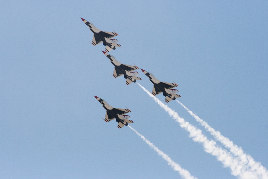 September 1954: American Thunderbirds.