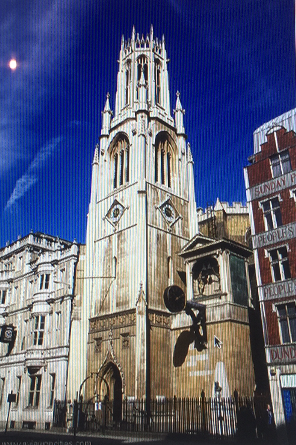 Piccadilly Circus: Lighting a Candle for Diddley. St Dunstan in the West.