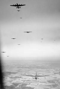 Ernie's War: Airborne crossing IWM CL2231.