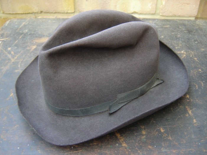 Ernie's War: Ernie’s de-mob felt trim hat.