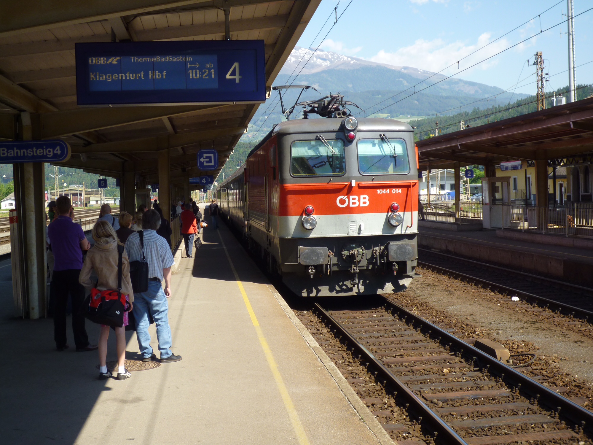 Trainspotter: Train to Munich.