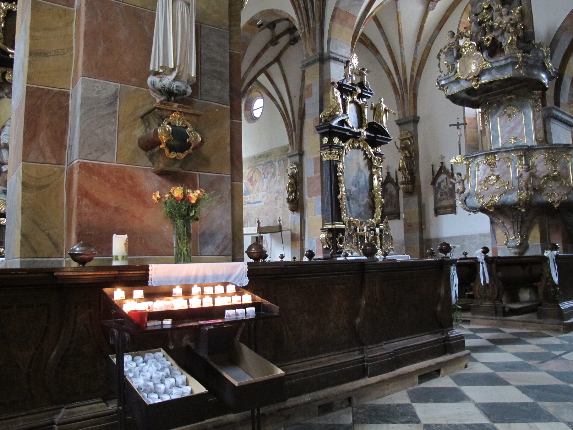 Trainspotter: Lighting a Candle for Diddley: St Mary Spittal an der Drau