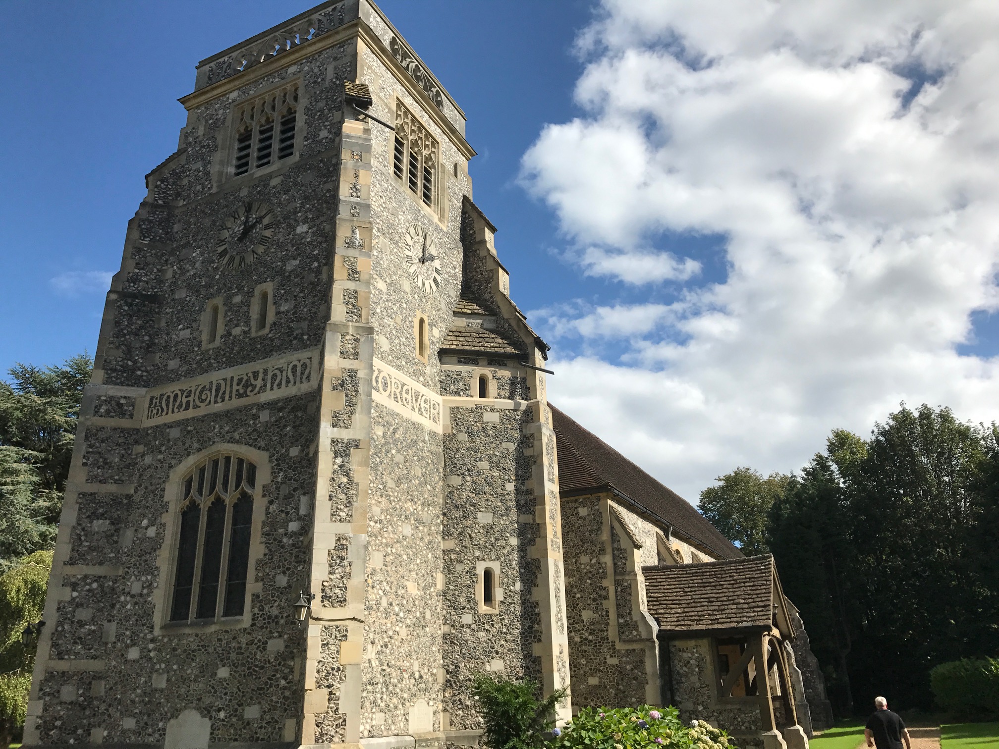 Gigrin Farm: Lighting a Candle for Diddley - St Paul's Woldingham