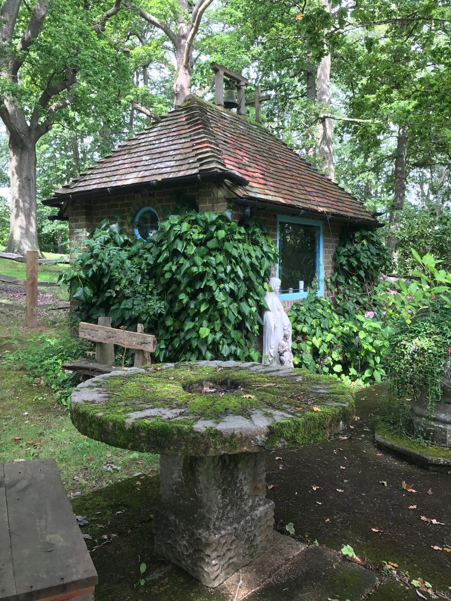 Wintershall Manor: St Francis Chapel.