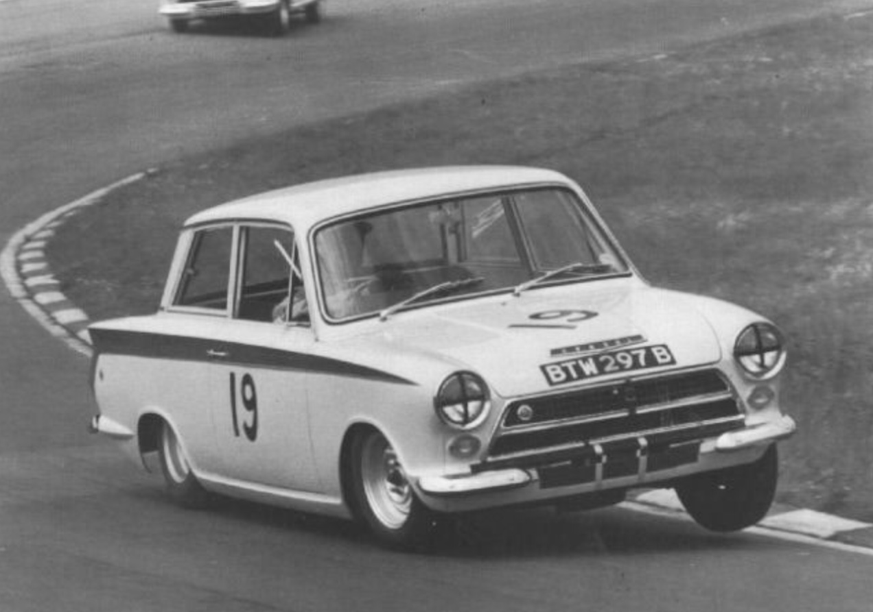 Great Success: Jim Clark's Proper racing Cortina!