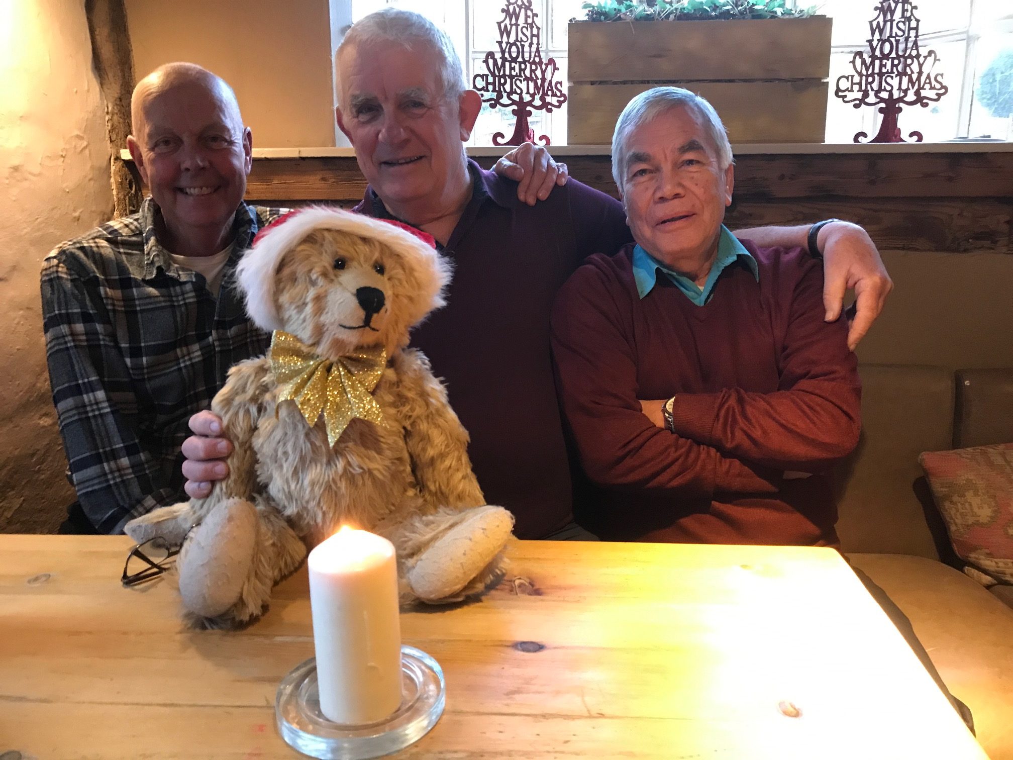 Little White Bear: Lighting a Candle for Diddley - Rob, Bobby and Dave. The Ramblers Rest, Chipstead Valley, Surrey.