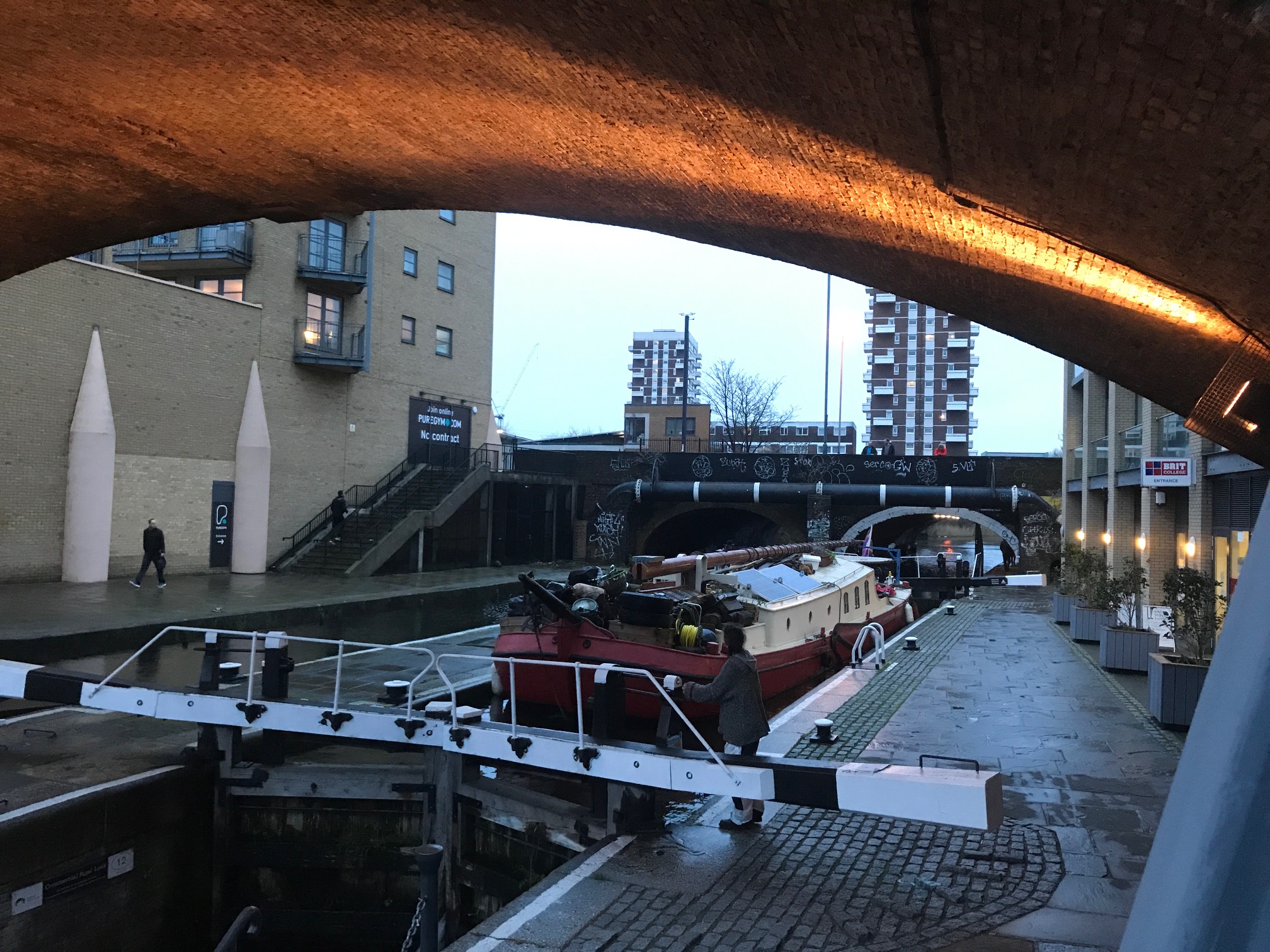 Bobby's Girl: Elderberry. Dutch Tjalk sailing boat in Limehouse Lock.