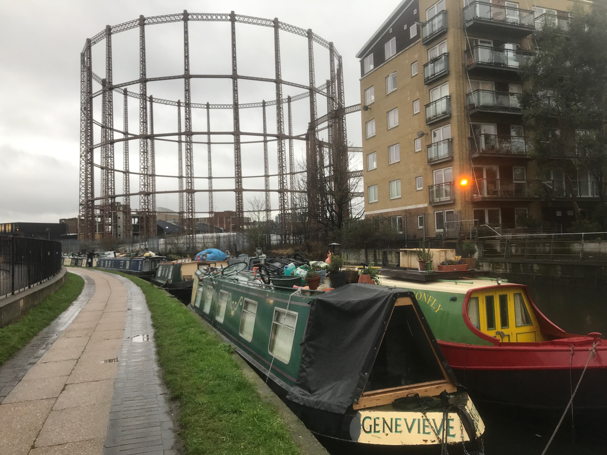 Bobby's Girl: Boats moored two deep.