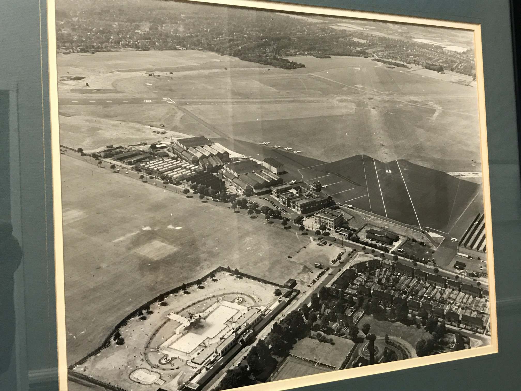 Croydon Airpot: An aerial photo of great interest. The Purley Way (A23) main road running diagonally through the middle.