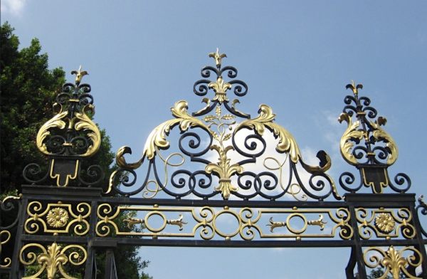 Queen Mary's Rose Garden.