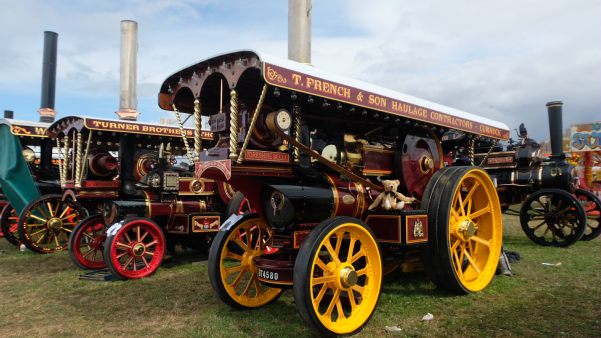 Great Dorset Steam Fair: Glorious showman engines. Over one hundred powering the steam fair.