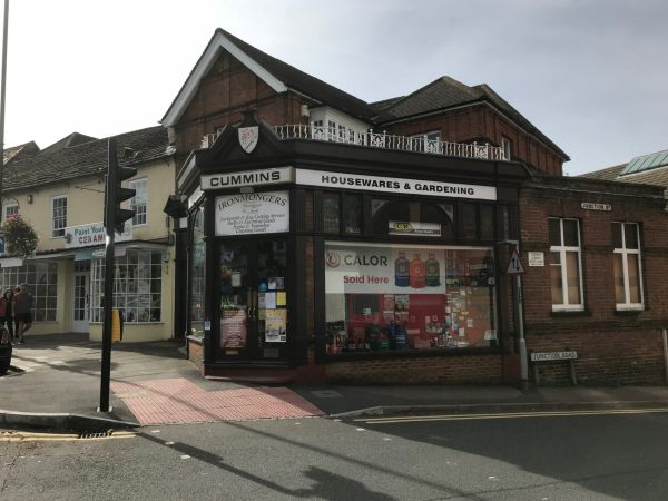 Over the Hills and Far Away: Cummings. Hardware store par excellence. The shop front you see is exactly as it was years ago. But replaced exactly as it had been. Recommended.