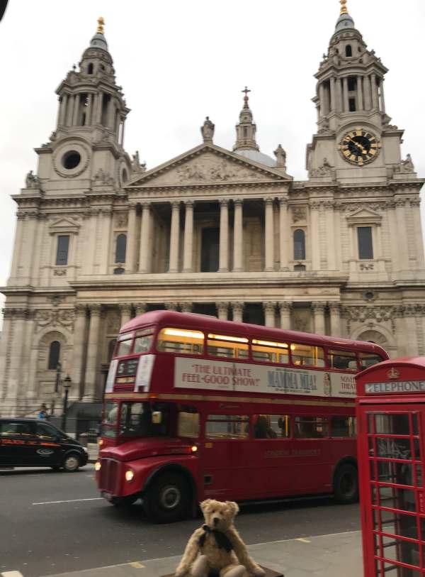 Routemaster: Five icons. St Paul's plus four. Where we got off.