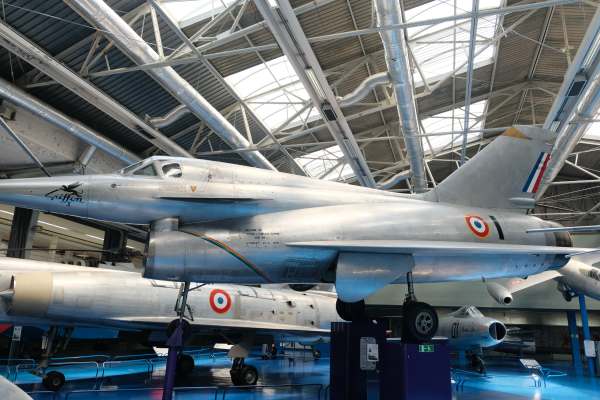 April in Paris: Nord Griffon - 02. Once again, the French were keen on testing Ramjet feasibility. It did reach 1,450mph, but proved to have severe technical difficulties. Once again, the experiment was abandoned in favour of developing more conventional aircraft.