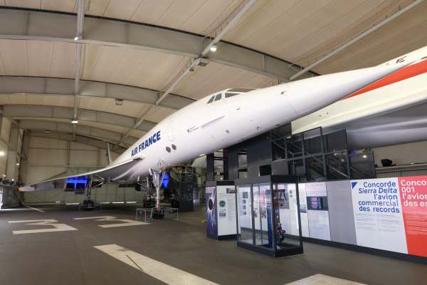 April in Paris: A better view of the production Air France Concorde.