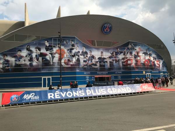 April in Paris: St Germain.