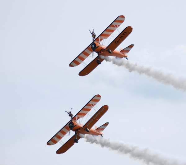 Breitling Wingwalkers: