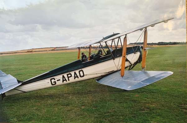 Diddley in a Tiger Moth: