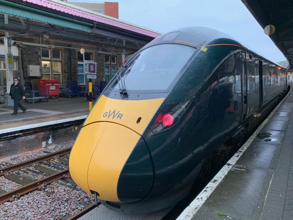 Hitachi GWR Train in a station.