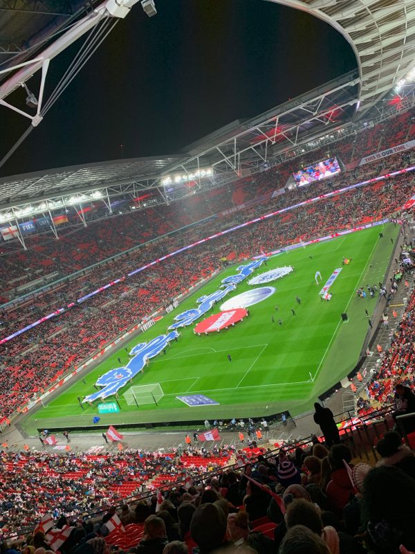 A very full Wembley Stadium just before the kick off.