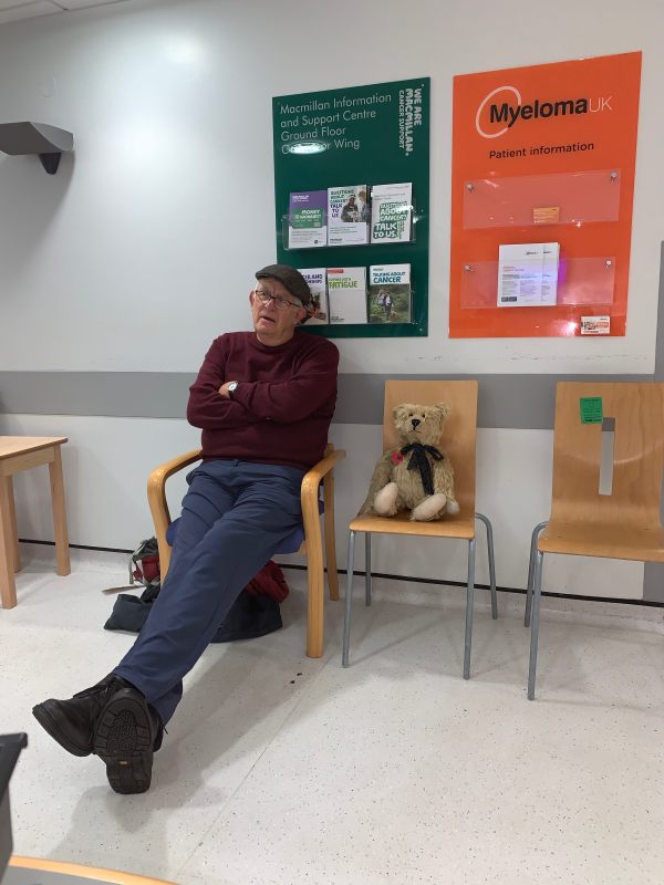 A rather bored looking Bobby and Bertie sat on chairs in St George's Hospital.