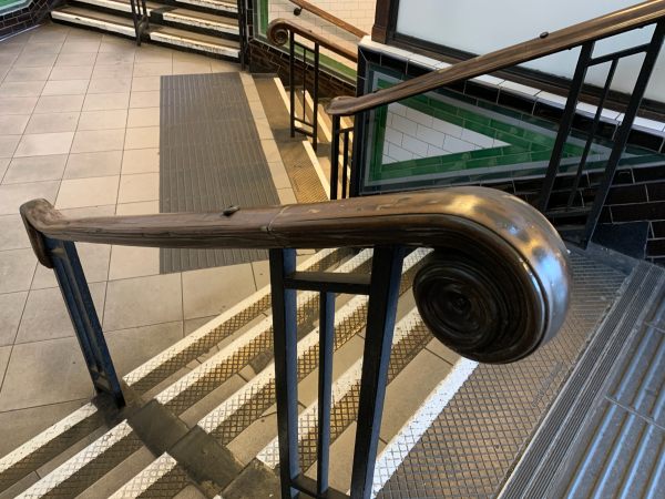 Closse up of the handrail at Balham.