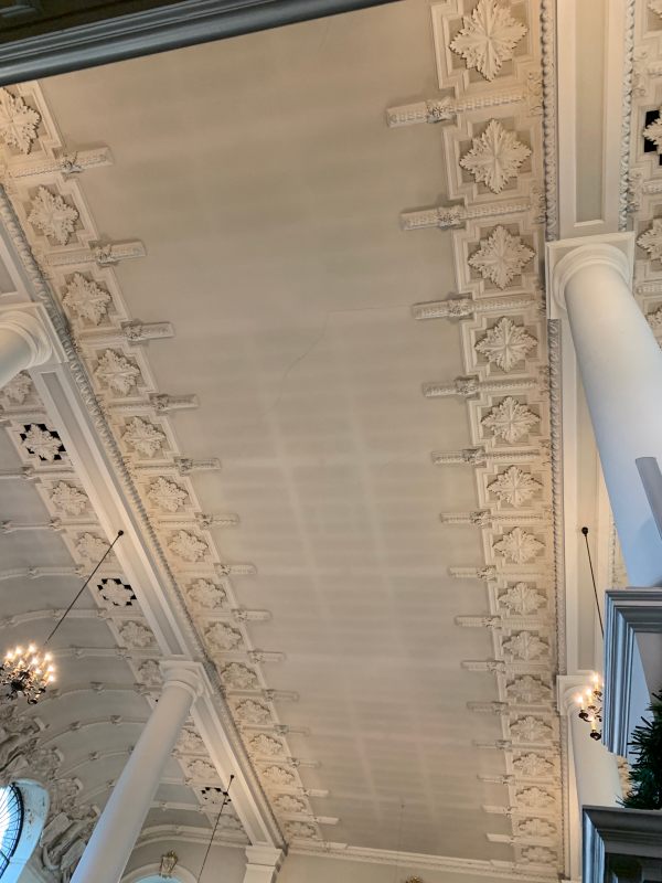 Beautiful ceiling in St Botolphs without Aldgate.