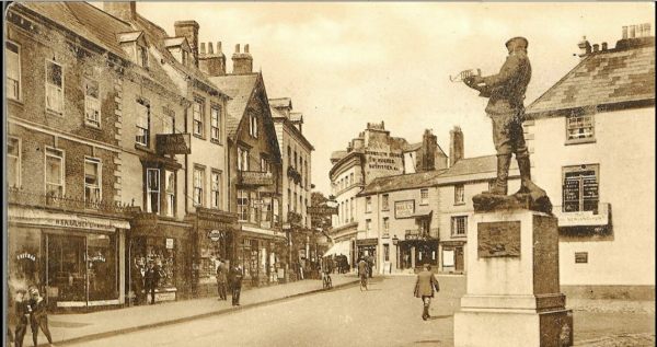 Agincourt Square, Monmouth in 1911. Go back to the first picture and you will see another famous Monmouth son. Henry V.