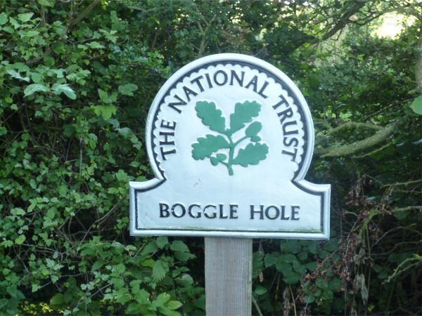 National Trust dign for "Boggle Hole".