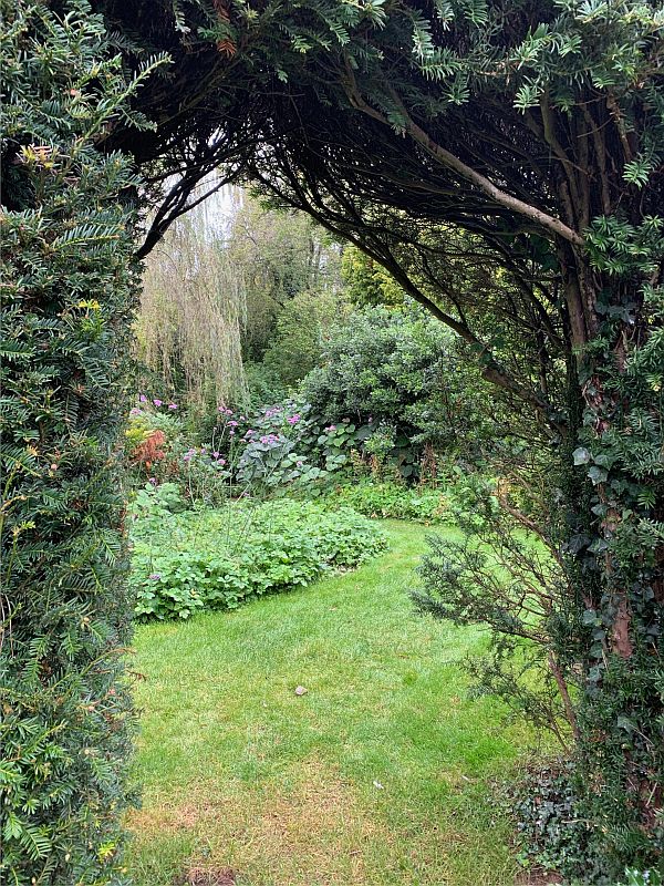 Secret garden at Dunsborough Park.