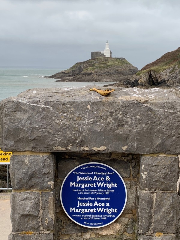 Mumbles lighthouse and memorial.