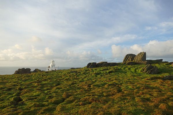 Looking over Skokholm Island to the Lighthouse.