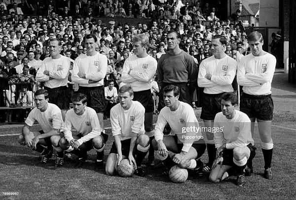 Black and White photo of the Fulham team.