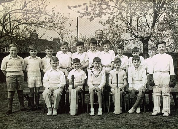 Black and White photograph of Cheam Park Farm Juniors Cricket Team 1955.