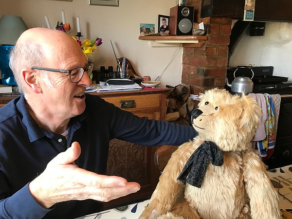 Chris and Bertie deep in conversation.