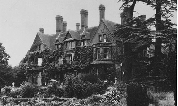 Black and white photograph of Abinger Hall.