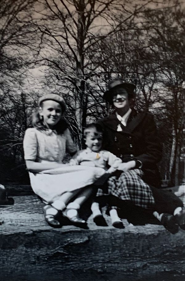 Wendy, Bobby and Mum, Dorothy. Black & White Photograph from 1946.