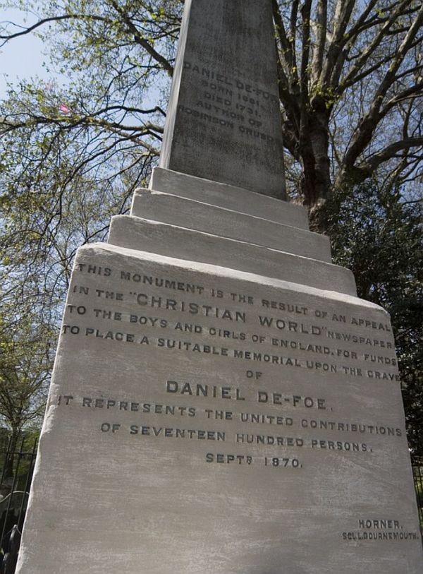 Daniel Defoe Bunhill Fields.