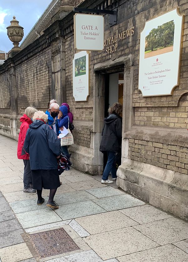 Outside the Royal Mews Shop.