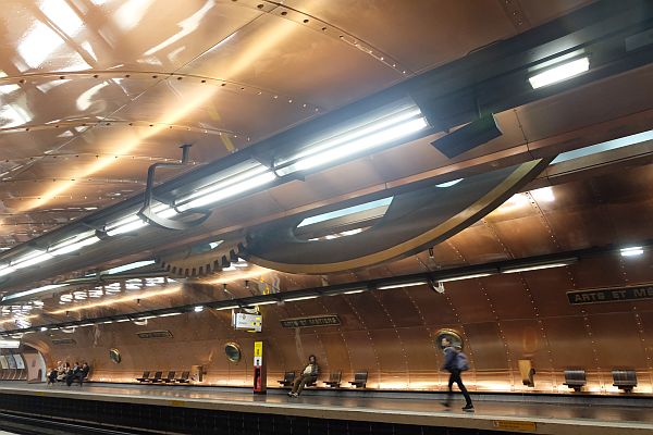 Arts et Metiers station on the Paris Metro.