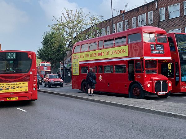 Routemaster RML 2579 JJD 579D.