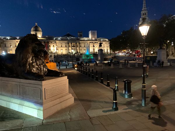 Trafalgar Square. National Gallery. St Martin in the Fields.