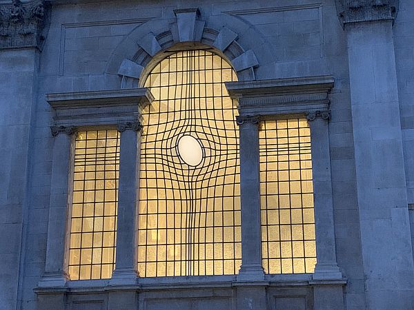 The unique "warped" east window of St Martin in the Fields.