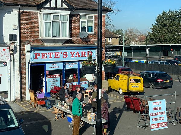 Pete's Yard, North Cheam.