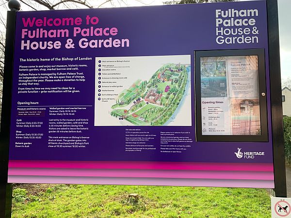 Interpretation bord for Fulham Palace and Garden.