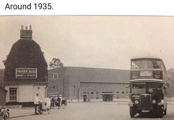 1935 shot of Dorking bus and forecourt.