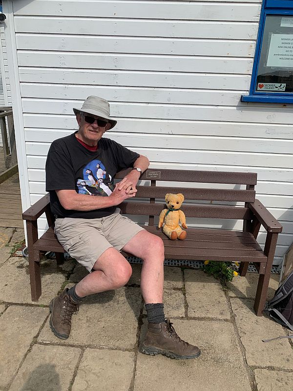 Bobby sat on the bench with Eamonn.